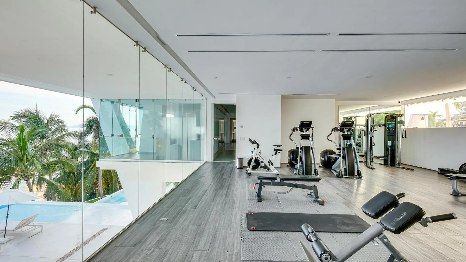 Puerto Vallarta Resort Condo, On-Site Beach Access 아파트